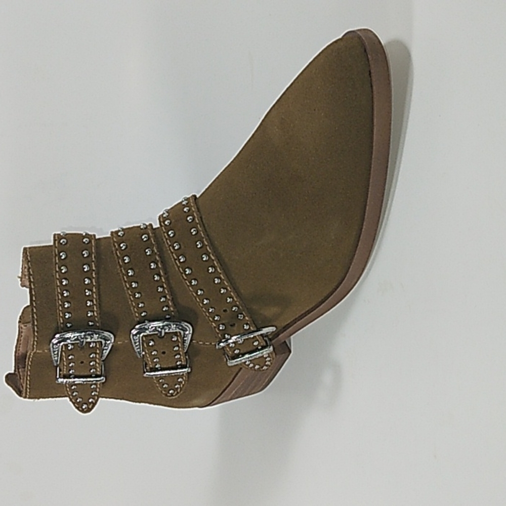 NIB Aqua Blane studded ankle boot with 3 strap buckle design